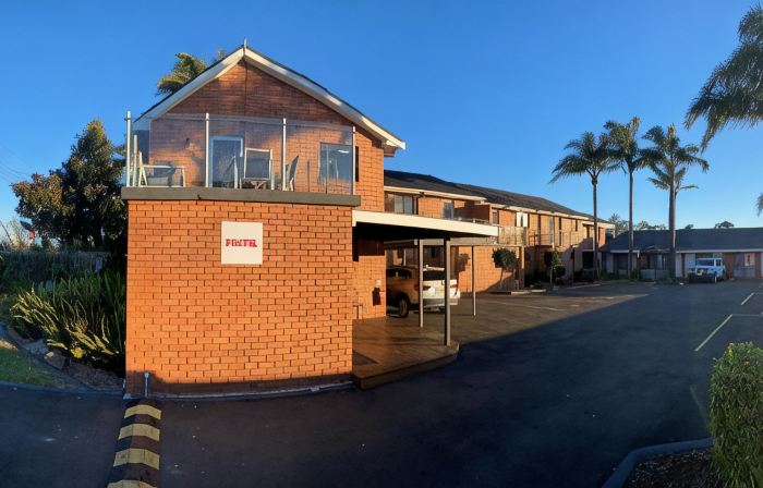 Avaleen Lodge Motor Inn