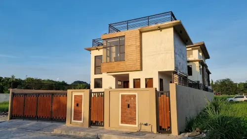 TJM Hot Spring Villa 1, a spacious 5-bedroom, with WiFi, AC in serene Los Baños