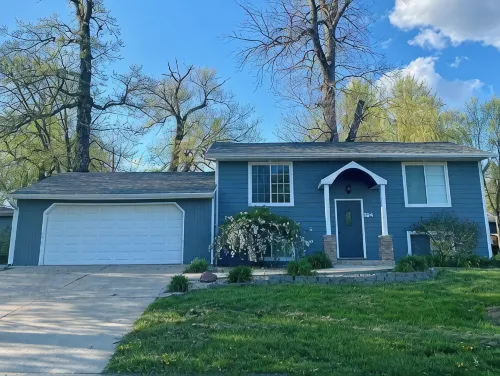 Cozy Okoboji Lake House, 2 blocks from attractions - Wi-Fi