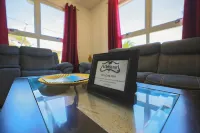 Chris Guest House, 2nd Floor with Shared Pool