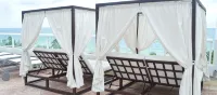 Beach House Fort Lauderdale, a Hilton Resort - Resort