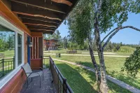 Otsego Ski and Golf Resort Condo - Homestays