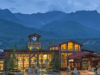 Holland America Denali Lodge Hotels in Denali