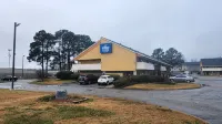 Americas Best Value Inn and Suites Little Rock - Jacuzzi