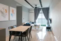 Perfect Seaview Sunset- 3BR @ Meridin Bayvue