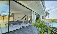 Beachfront Villa | Private Pool & Sea Access 2 BDR - 5-Sterne