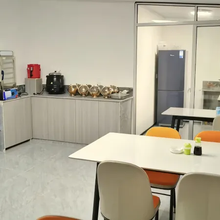 Qixin Apartment (Fuqing West Station Fuyao Group)