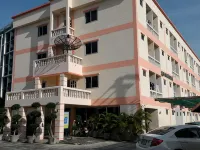 UJ apartment Các khách sạn gần Đồi Khao Sam Muk
