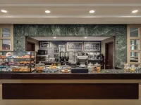DoubleTree by Hilton New York LaGuardia Airport Hotels near Flushing Meadows