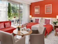 The Originals Boutique, Hôtel les Strélitzias Hotels in Antibes