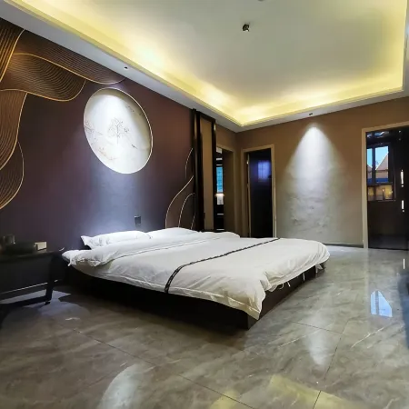 Yining Qingshe Homestay