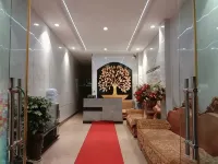 Penglai Hotel (Shengjing Avenue Branch) - parking