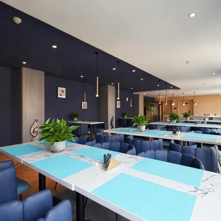 Lan ou Shangpin Hotel (Lanzhou Zhongchuan Airport Rainbow City)