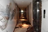 Home Inn Huaxuan Collection Hotel (Zhaotong Yanliang Bus Terminal)
