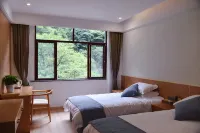 Longtan Manor