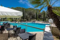 Garrigae Domaine de l'Esterel - Piscine & Spa Cinq Mondes - Beach
