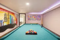 Dtwn Kck - 6 Beds with Pool Table & Arcade Games - 7 Min to Pnl! - Homestays