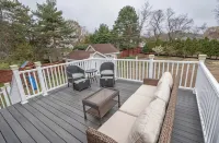 Avail. Now! Luxury Apartment with Porch  Close to Salisbury Beach. Sleeps 6.