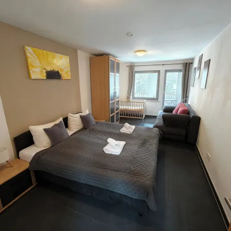 Group Apartment Bacharach | up to 16 guests | Castle View & Balcony