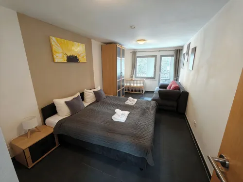 Group Apartment Bacharach | up to 16 guests | Castle View & Balcony