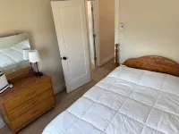 3 bdrm fully furnished cottage near the beach - Wifi