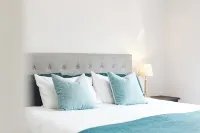 Dunsborough Escape - King Bed & Chef's Kitchen. No General Cleaning Fees - 4-Star