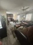 3-bedroom mobile home in peaceful Florence with AC, WiFi - 3-Star