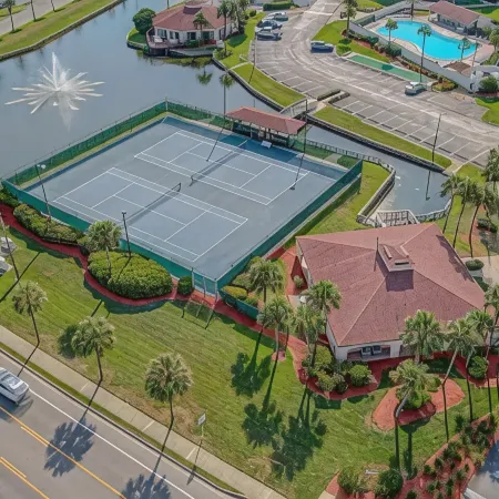 1-Min to Beach – Hot Tub + Pickleball