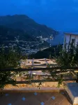 Ravello Comfort - Luxury Home - Kitchens