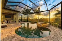 Eight Palms/ Punta Gorda Waterfront Paradise Escape - Boutique
