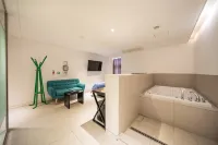 Hotel Myeongjak - Hot Tub