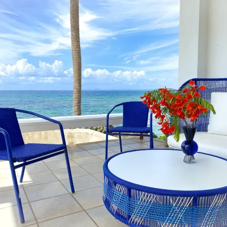 Ultimate Oceanfront Villa: Beach, Jaw-Dropping Views and Pool