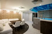 Carat Hotel