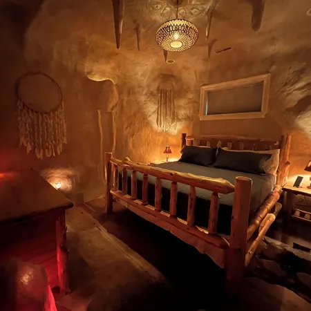 Salty King Salt Lodge