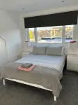 Perfect 4 bedroom two bathroom home - Bungalows
