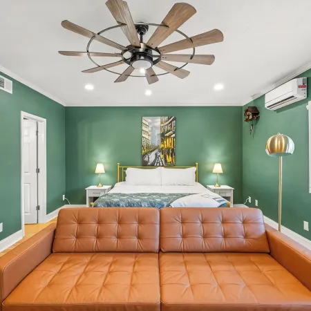 Gemutliche Wohnung - hot tub, full kitchen, WiFi