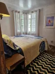 Waterfront 3-bedroom Lake Cottage on Tecumseh Island at Indian Lake! - 3-Star