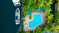 Riverside Hotel