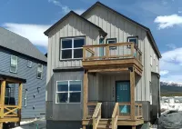 the Sunset House - modern comfort with spectacular views