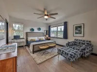 Elevated Mountain Retreat—Room to Gather, Minutes from Trails & Summer Concerts フレイザーのホテル