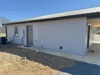 Cozy Cabin 5 mins from the lake~Covered Boat Port w/power & lights~Pets~WIFI - Alphydda