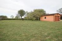 Updated home on 1 acre walking distance to Kings Inn and view of Baffin Bay.