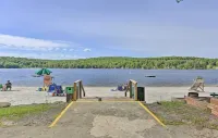 Huge 4bd Masthope retreat,hot tub game room,lake access,ski, Rain friendly deck - シャレー