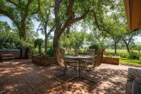 Luxury Private Ranch Duplex Peaceful, Beautiful, Safe, Clean - Paradise Found!!