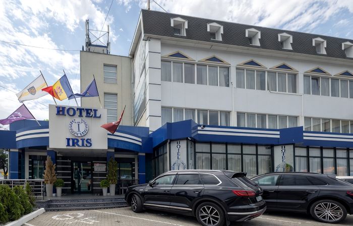 Iris Hotel