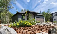 Fernie Escape Mountain Home on the Ski Hill - Wifi