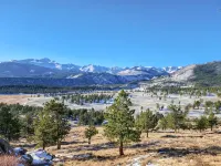 Original Rmnp Riverfront Cabin on the Thompson River