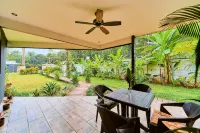 Charming 2-bedroom villa with WiFi, AC, Pool in vibrant Playa Negra,Puerto Viejo - Vila