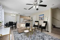 The Parisian Keyless Condo 4 min from Airport and Hospitals - ห้องครัว