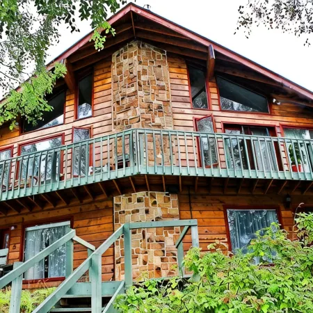 2 Bedroom Kenai River Hideaway-Located right on the Kenai River!
